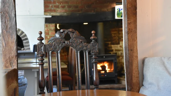 crown-arford-cosy-fire-chair