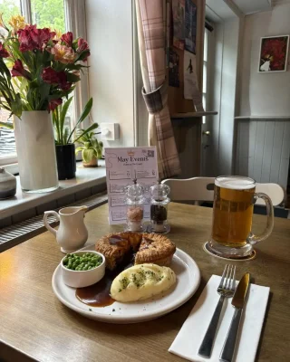 the-crown-arford-food-3
